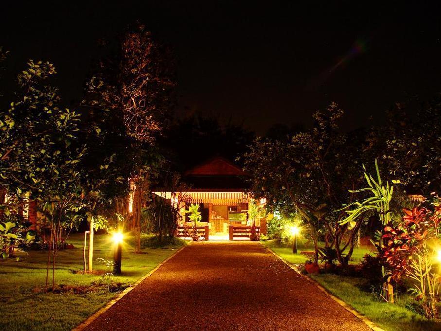 Отель Bann Angkana Samut Songkhram Экстерьер фото